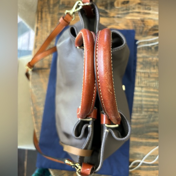 Dooney & Bourke Grey Grain Barlow - Picture 4 of 16